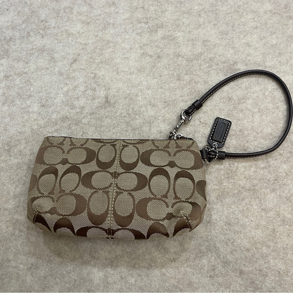 Coach Legacy Turnlock Flap Y2K Tan Signature Canvas Brown Leather Trim Wristlet - Picture 4 of 13